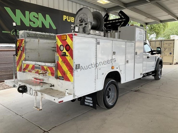 2017-ford-f550-image-7