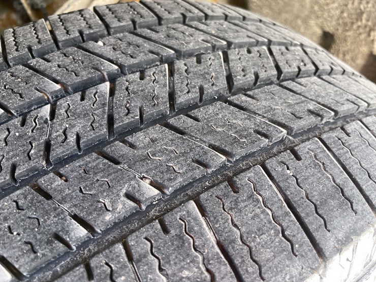 2015-chevrolet-1500-image-42