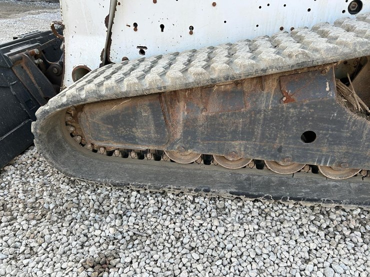 bobcat-t320-image-17