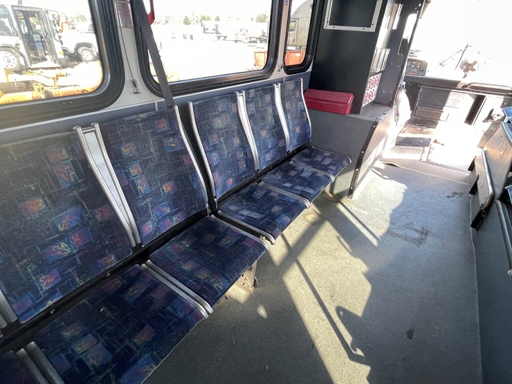 #166-•-2007-gillig-passenger-bus-(has-wi-title)-image-40