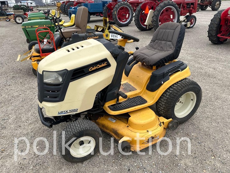 cub-cadet-1050-image-3