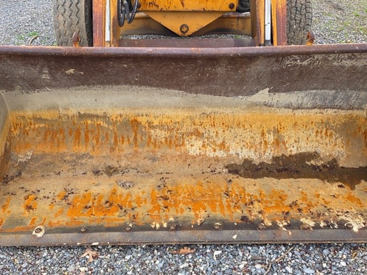 1990-case-480f-image-32