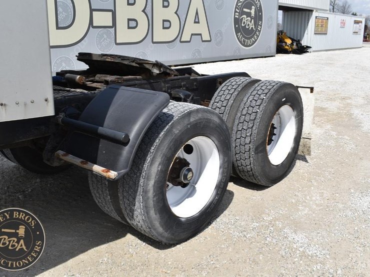 1995-kenworth-t800-image-14