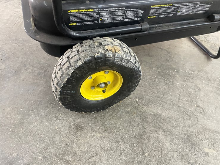 john-deere-135-image-14