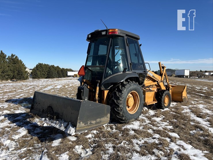 2000-case-570m-xt-image-5