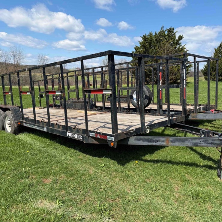 2012 Premier 24’ Tandem Axle Trailer