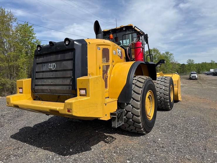 2022-caterpillar-982m-image-5