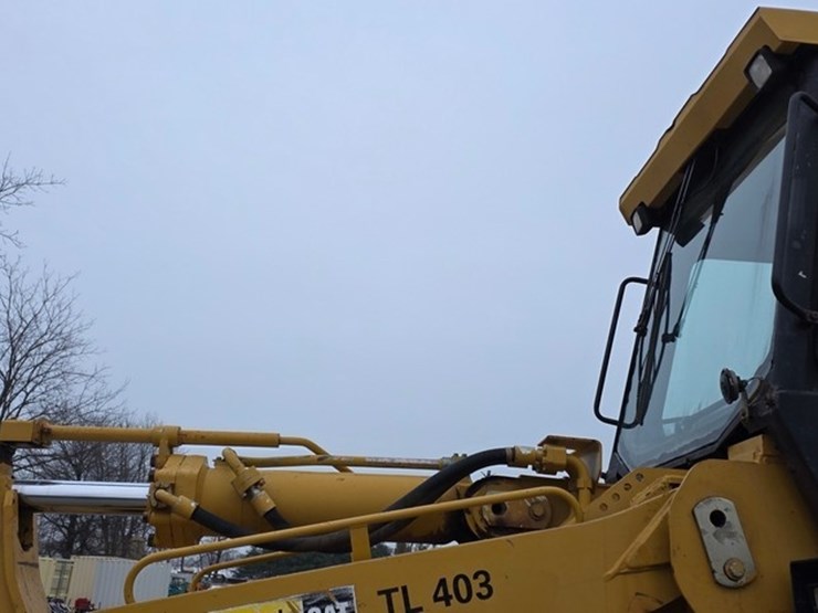 2006-caterpillar-963c-image-15