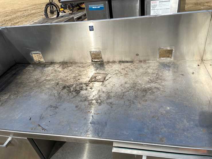 #3973-•-stainless-steel-prep-table-image-9