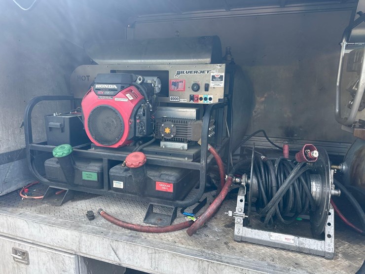 2015-ford-transit-image-9