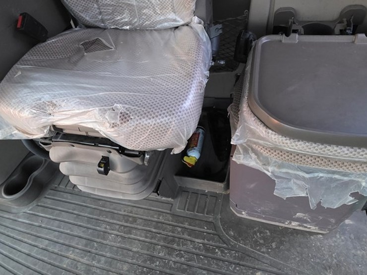 2013-john-deere-s680-image-81