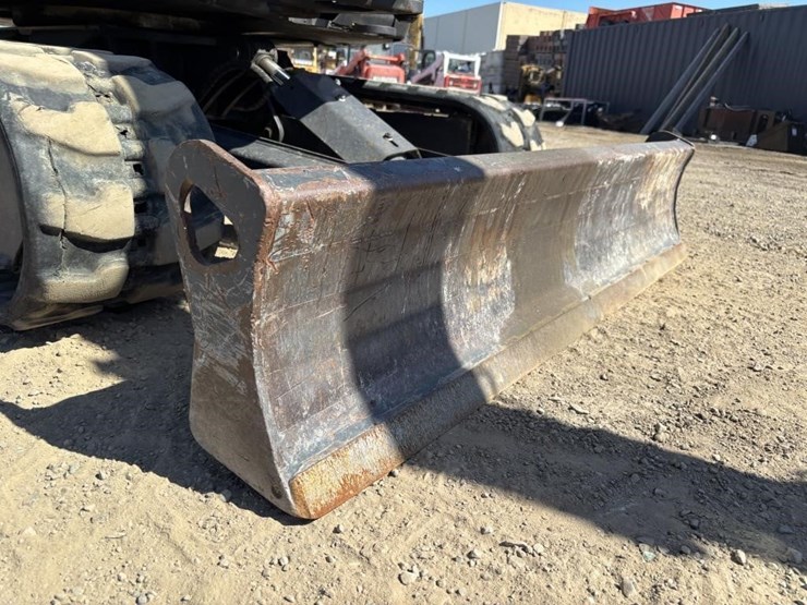 2020-bobcat-e26-image-10