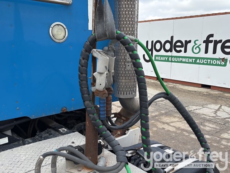 2018-peterbilt-579-image-80