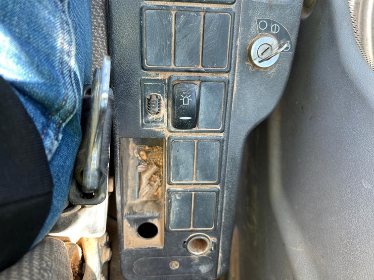 volvo-ec210cl-image-27