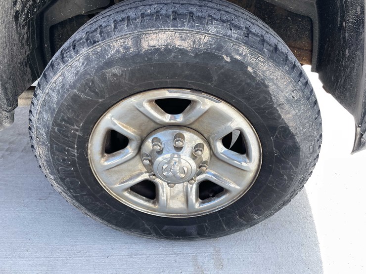 2015-dodge-2500-image-50