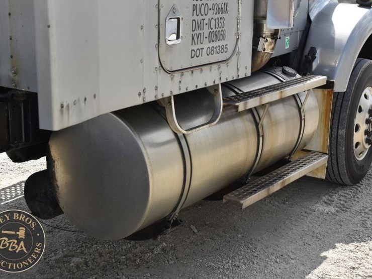 1995-kenworth-t800-image-19