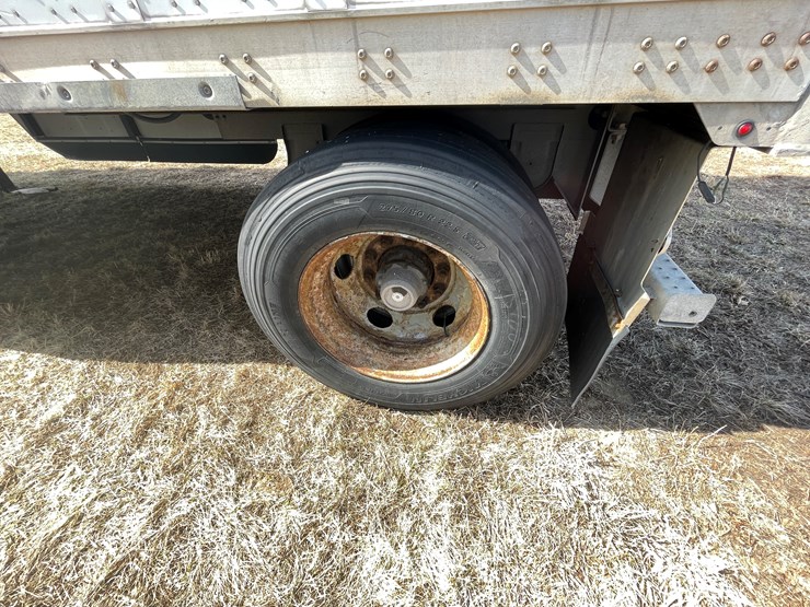 #158-•-2017-wabash-single-axle-semi-trailer-(has-wi-title)-image-18