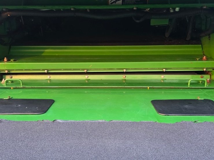 2013-john-deere-s680-image-49