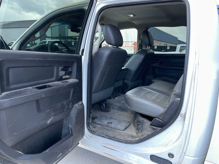 2016-dodge-2500-image-100