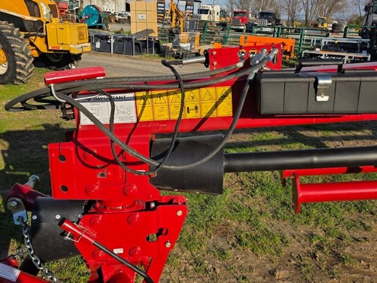 2023-case-ih-dc135-image-42