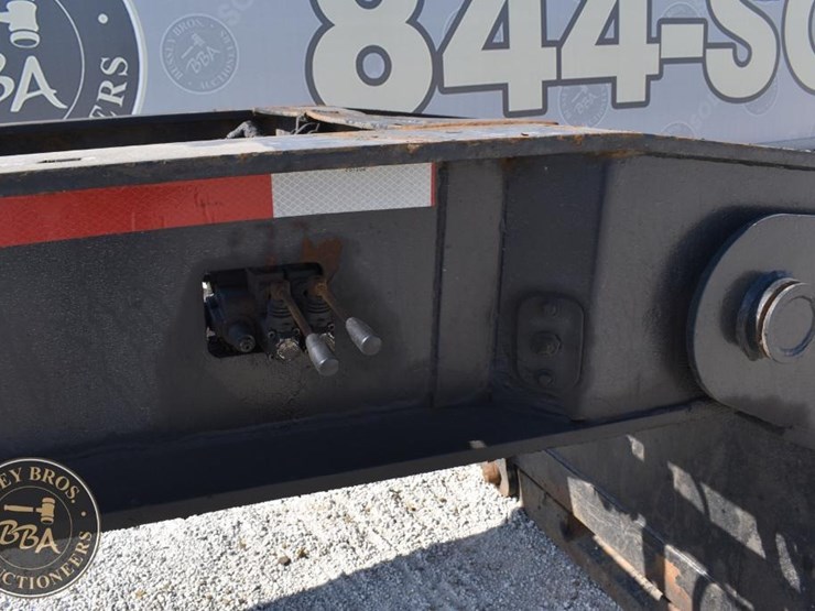 2014-muv-all-lowboy-image-13