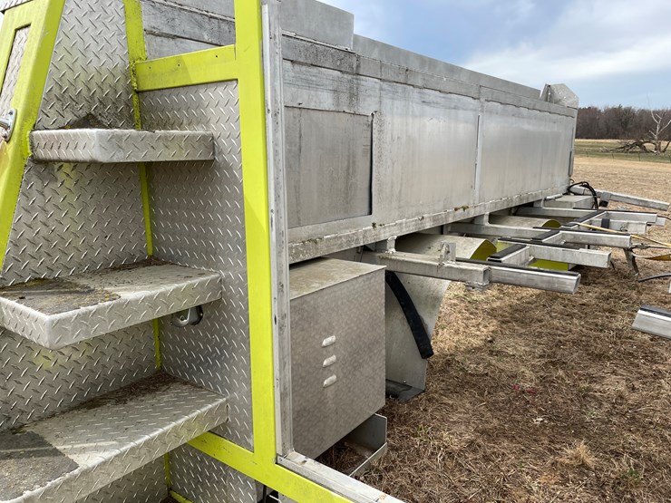 #10718-•-one-side-of-fire-truck-box-image-5