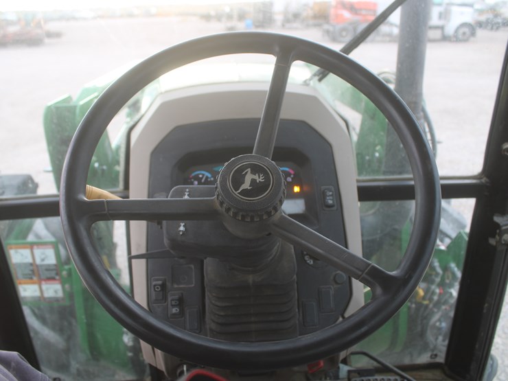 2013-john-deere-5100e-image-36