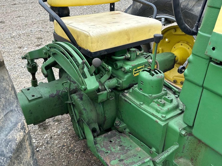 john-deere-420-image-13