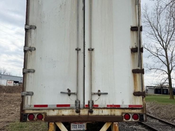 1997-strick-trailer-image-2