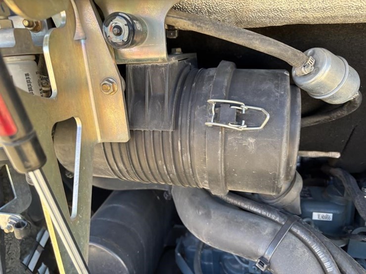 2020-bobcat-e26-image-47