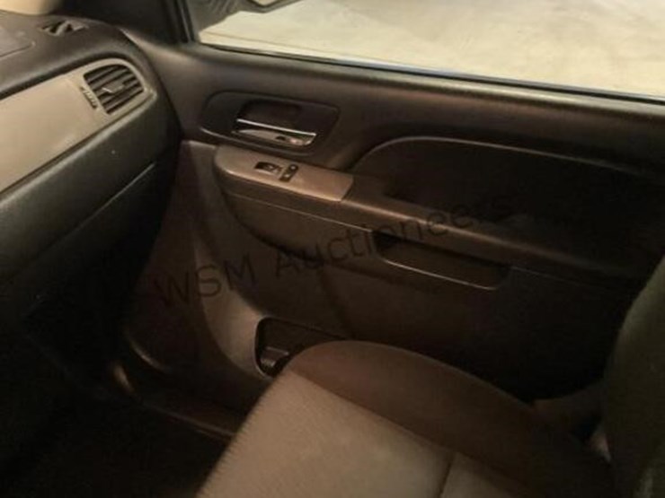 2014-chevrolet-tahoe-image-20