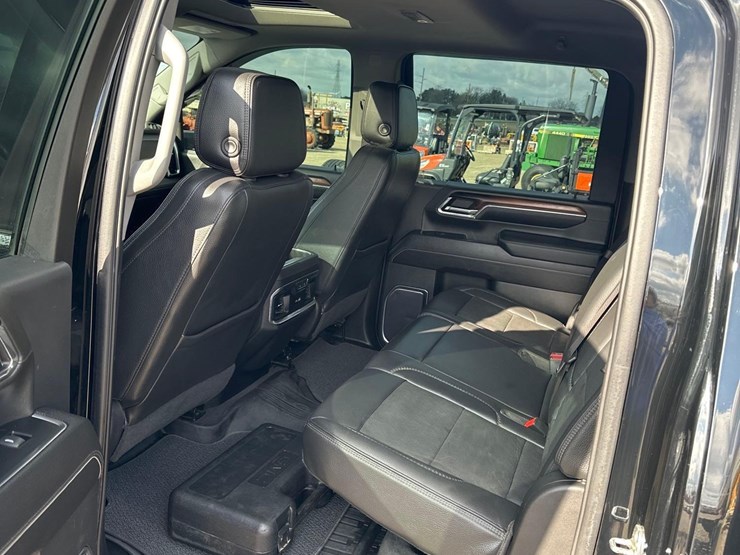 2024-gmc-sierra-2500-image-24