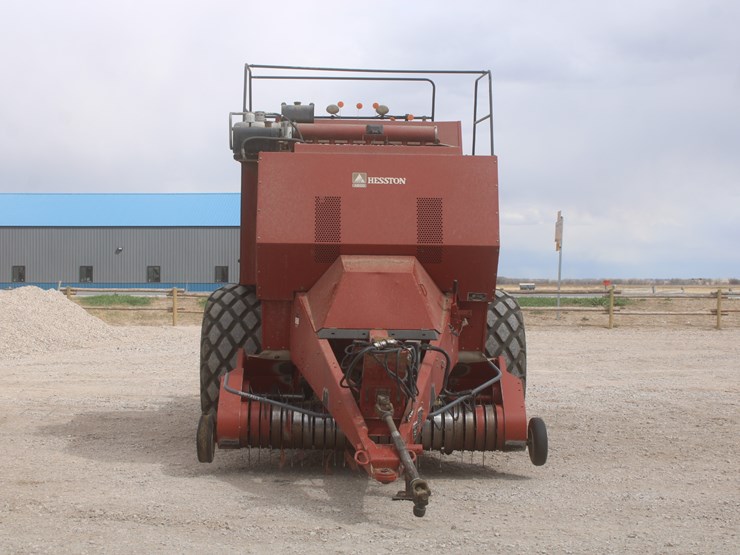 hesston-4910-image-10