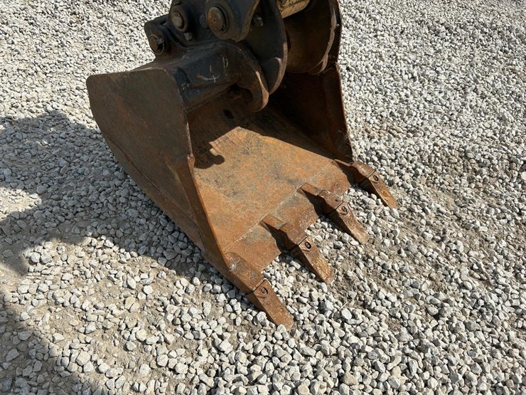 2021-bobcat-e35-image-8