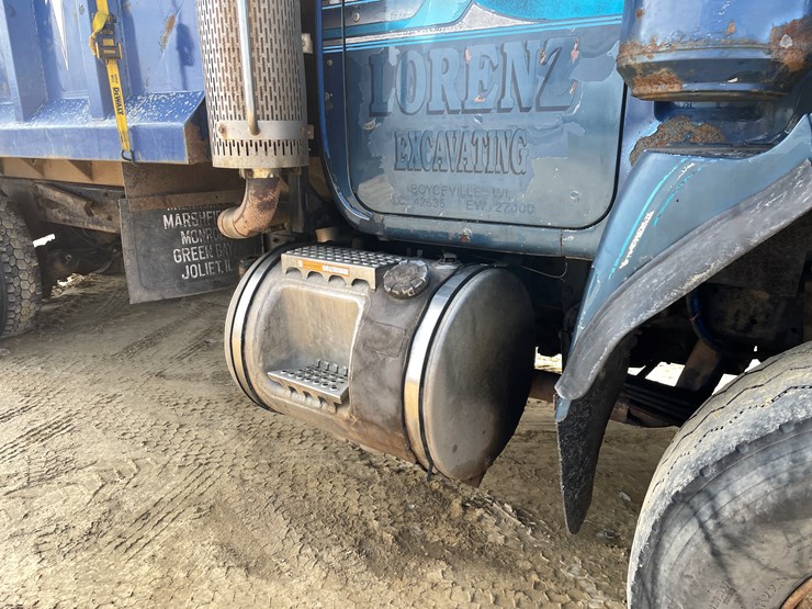 #401-•-1991-mac-rb688s-dump-truck-(has-mn-title)-image-18