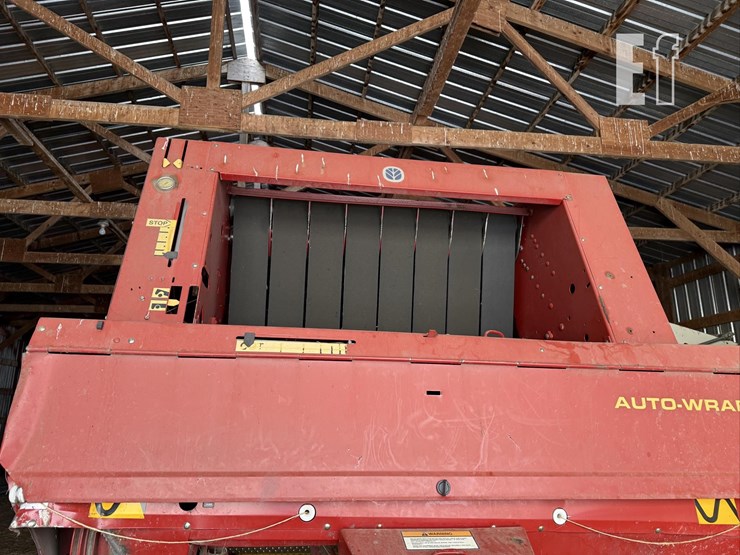 new-holland-664-image-14