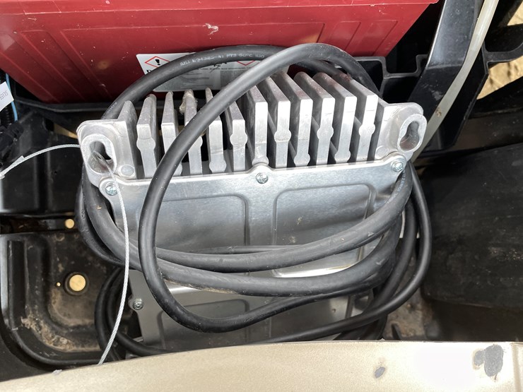 #605-•-ez-go-rxv-electric-golf-cart-image-22