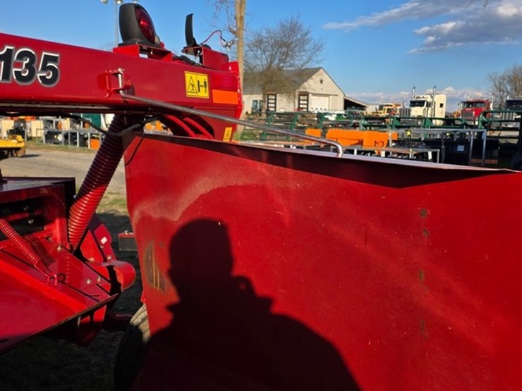 2023-case-ih-dc135-image-22