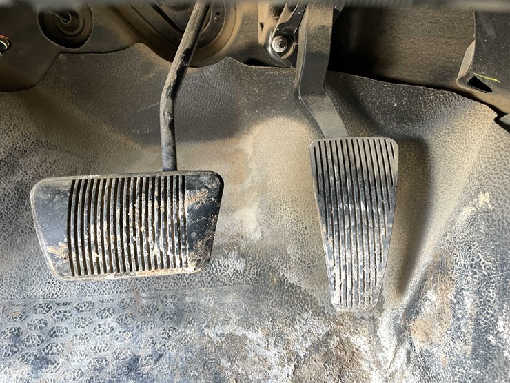 2016-dodge-2500-image-78