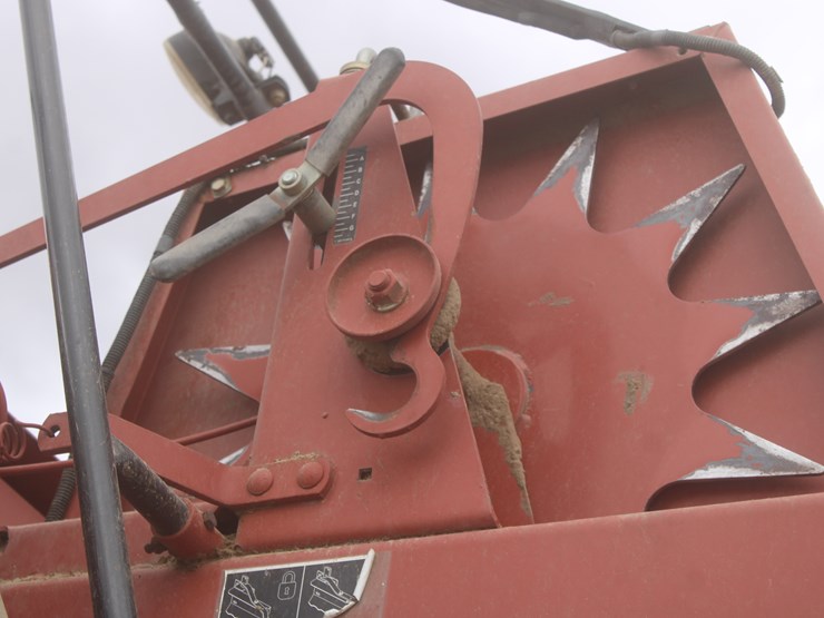 hesston-4910-image-41