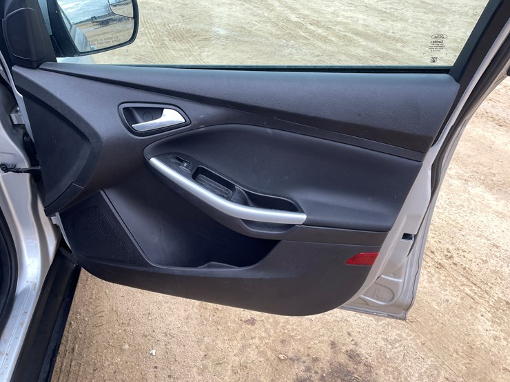 #505-•-2014-ford-focus-se-(has-wi-rebuilt-title)-image-37