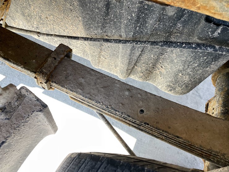 2015-chevrolet-1500-image-30