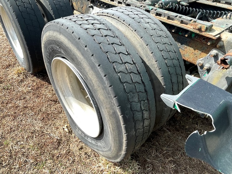 2002-caterpillar-c15-image-39