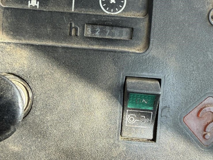 1987-john-deere-4250-image-43