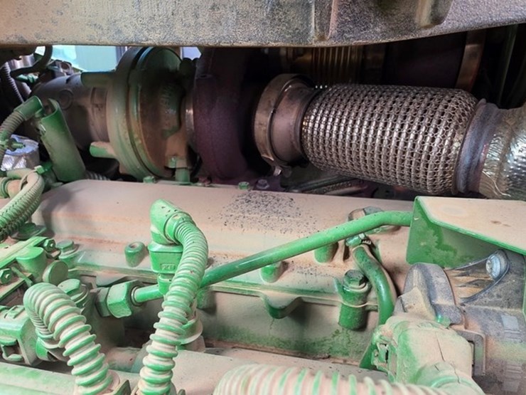 2021-john-deere-6230r-image-64