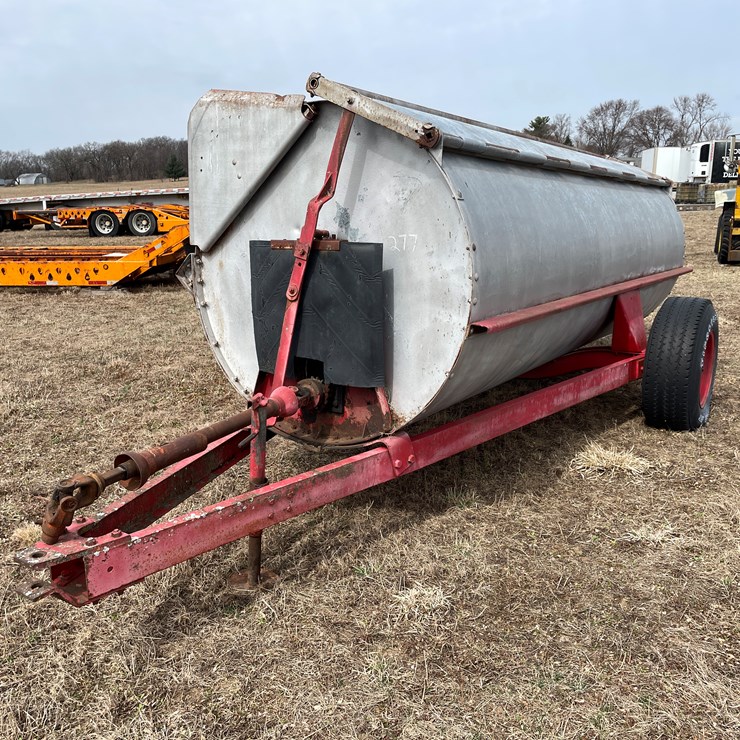 #211 • Slinger Style Manure Spreader