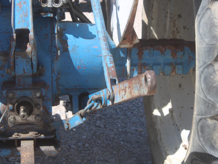 1966-ford-4000-image-31