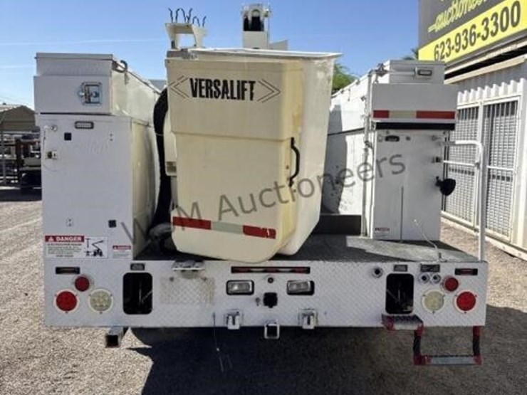 2015-ford-f550-image-7