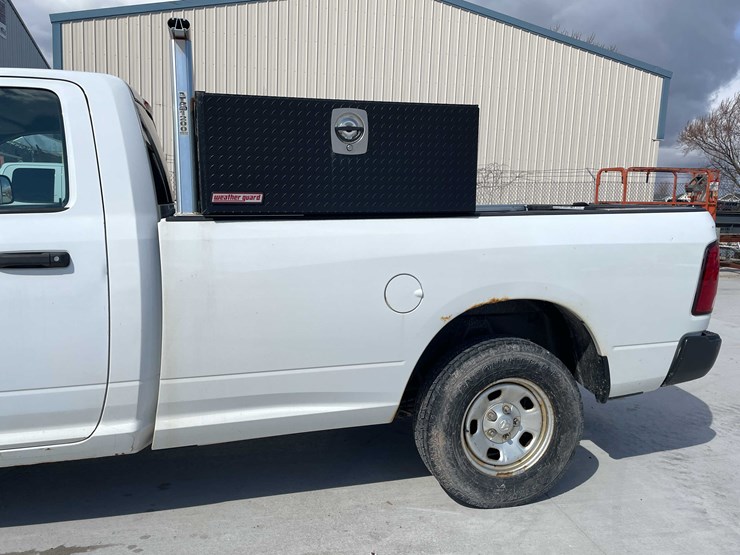 2015-dodge-1500-image-40