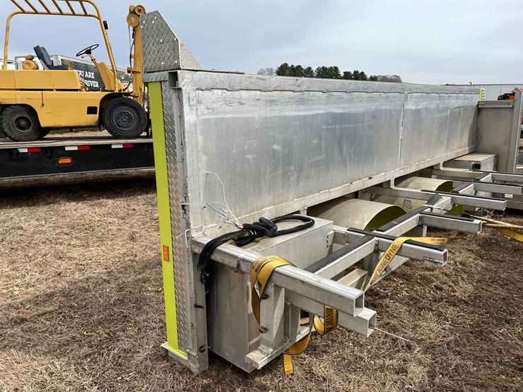 #10719-•-one-side-of-fire-truck-box-image-10